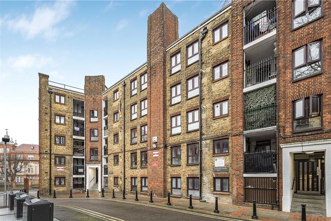New Park Road, London, SW2 2 bed apartment for sale