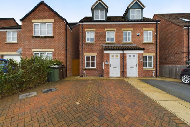 3 bed semi-detached house