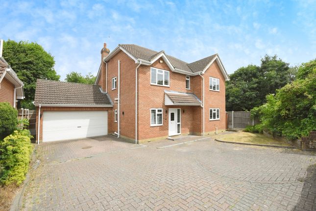 4 bed detached house