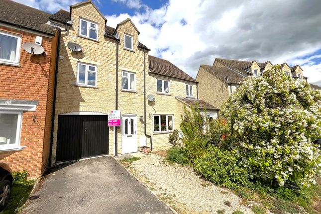 3 bedroom town house for sale