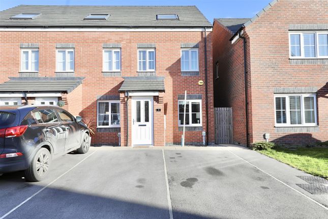 3 bedroom end of terrace house for sale