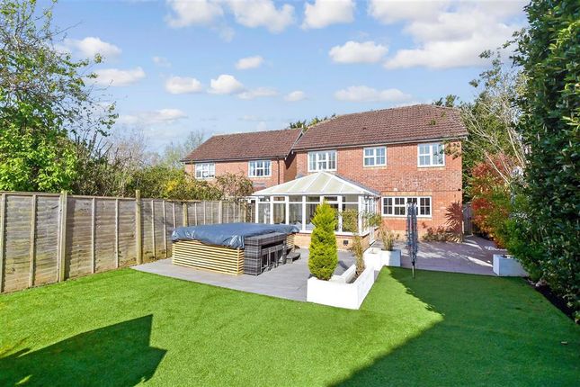 4 bed detached house