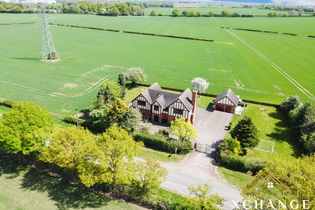 Hinckley Road, Nuneaton CV11 6 bed detached house for sale