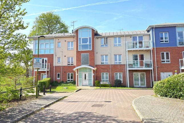 Sedgewick Place, Pumphouse Crescent... 2 bed apartment for sale