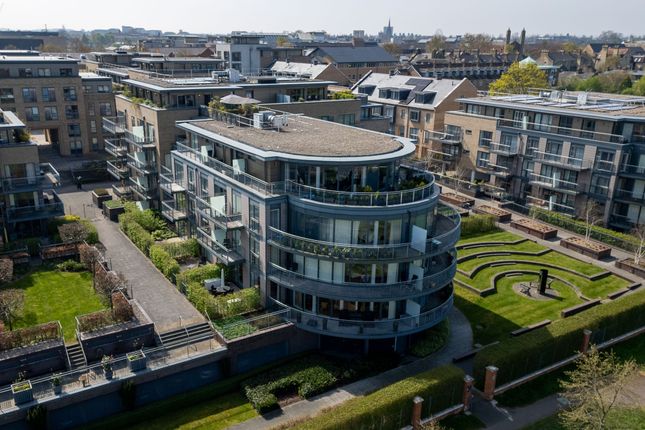 Kingsley Walk, Cambridge, CB5 2 bed penthouse for sale