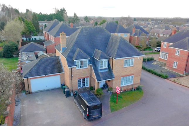 Centurion Fields, Doncaster DN4 5 bed detached house for sale
