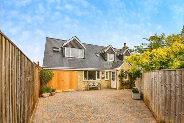 4 bed detached house