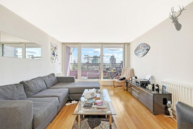 Mallard Point, Bow 2 bed flat for sale