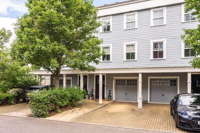 Lewiston Close, Worcester Park, KT4 4 bed terraced house for sale