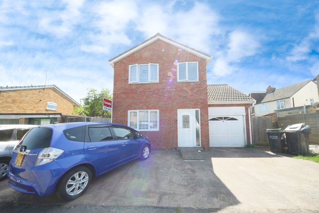 4 bed detached house