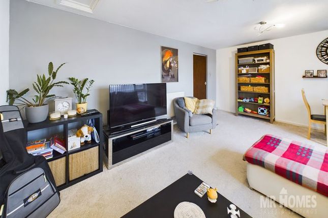 2 bedroom detached house for sale
