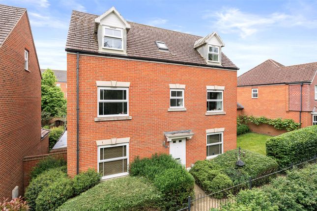 4 bed detached house