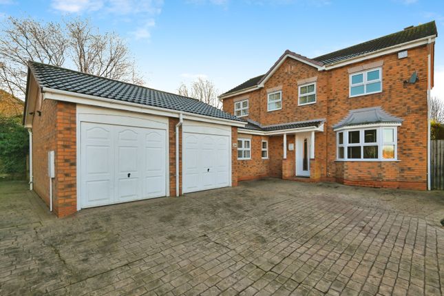 4 bedroom detached house for sale