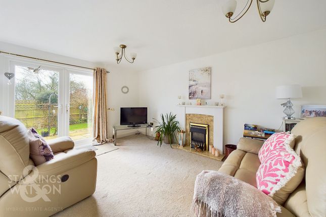 Finch Way, Brundall, Norwich 3 bed end of terrace house for sale
