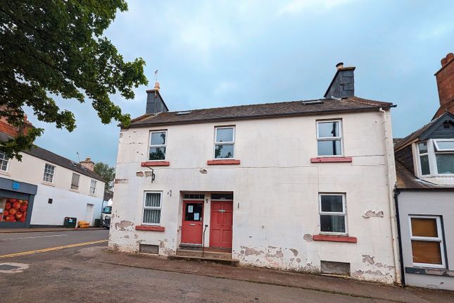 5 bed end terrace house