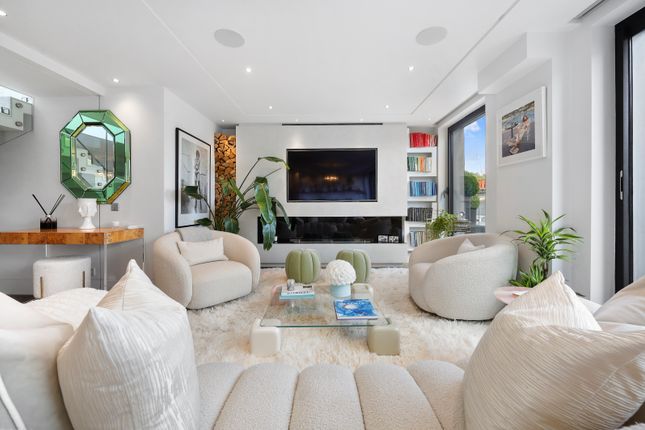 2 bed flat