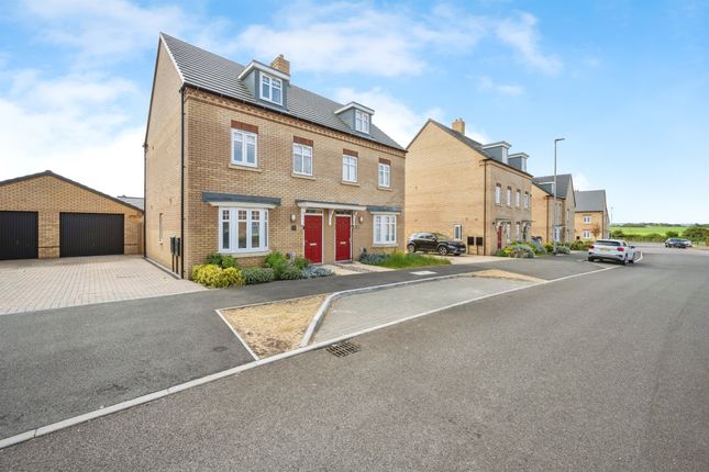 3 bed semi-detached house