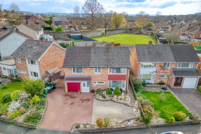 6 Parkfield Crescent, Taunton 5 bed detached house for sale