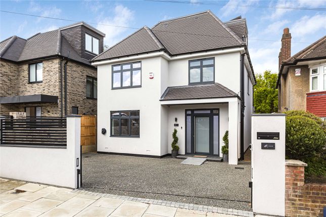 4 bed detached house