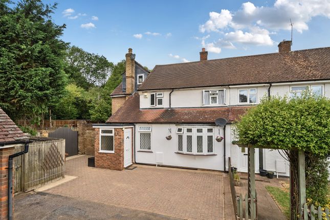 5 bedroom end of terrace house for sale