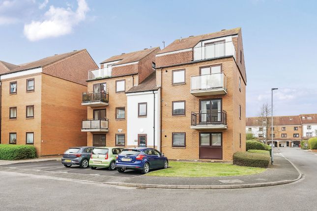 3 bed flat