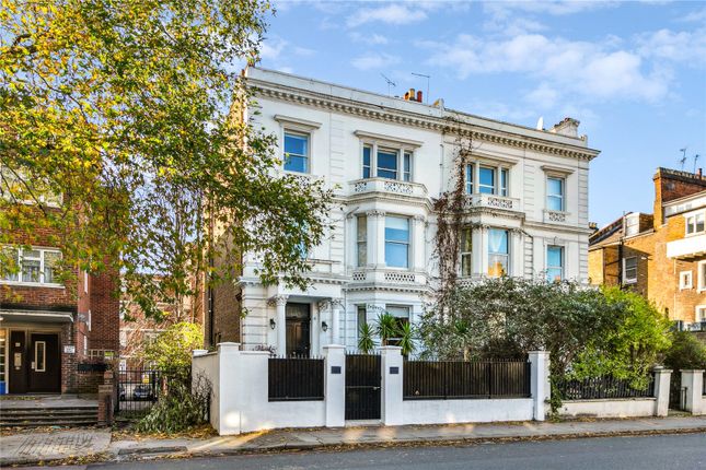 Holland Road, Kensington, London, W14 3 bed apartment for sale