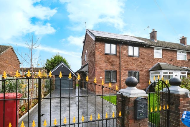 5 bedroom semi-detached house for sale