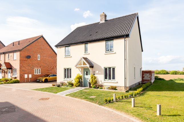 Farm Drive, Fakenham 4 bed detached house for sale