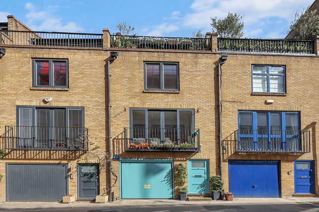 North Mews, London, WC1N 4 bed terraced house for sale