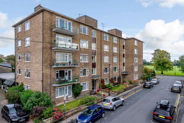 Stray Court Princes Villa Road... 2 bed flat for sale