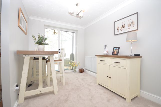 The Gardens, Pontefract 3 bed detached house for sale