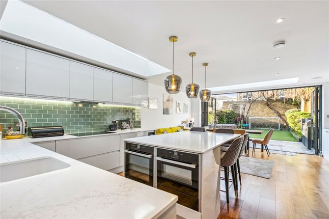 5 bedroom terraced house for sale