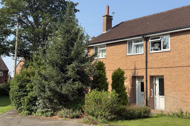 Crabmill Close, Easingwold, York 3 bed semi
