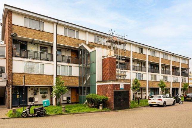 Coopers Road, Bermondsey, London, SE1 3 bed flat for sale