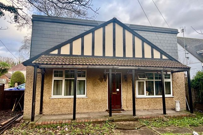 6 bed detached house
