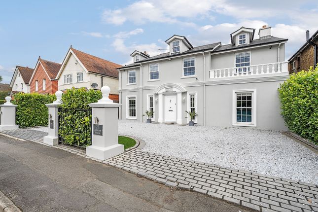 High Street, Woking GU21 4 bed detached house for sale