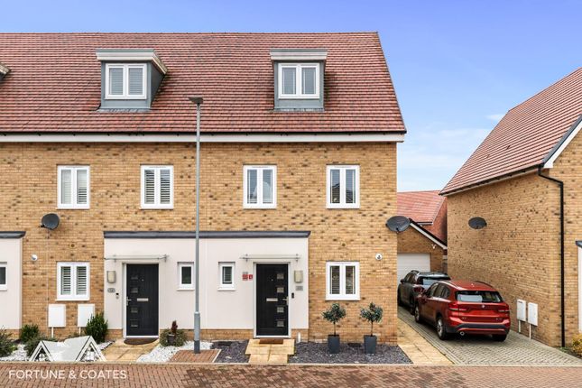 Huntley Road, Harlow 3 bed end of terrace house for sale