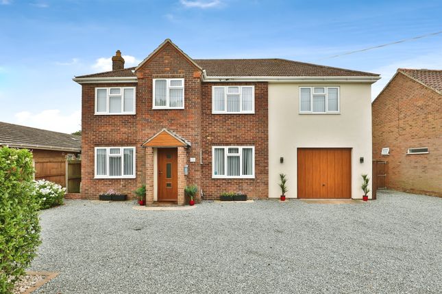 4 bed detached house