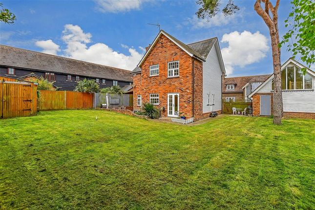 4 bed detached house