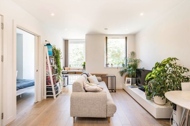 Albion Place, London W6 1 bed flat for sale