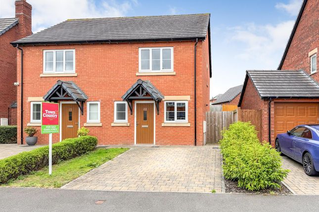 2 bedroom semi-detached house for sale