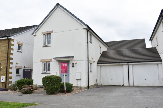 Chivilas Road, Camborne, Cornwall, TR14 3 bed detached house for sale