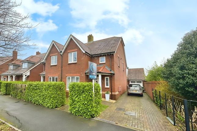 4 bedroom semi-detached house for sale
