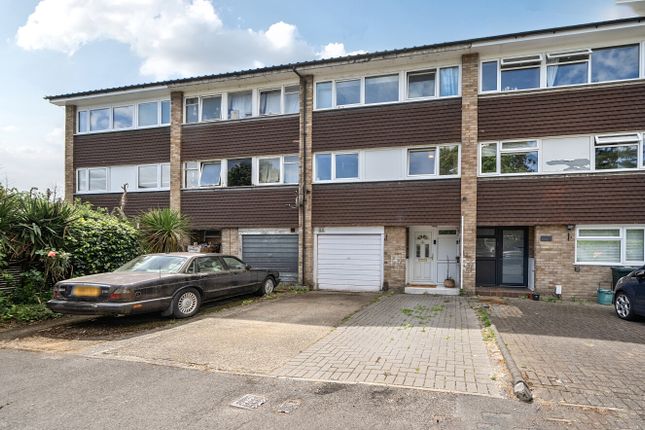 4 bed terraced house