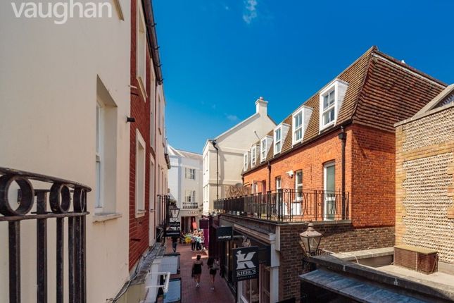 2 bed maisonette