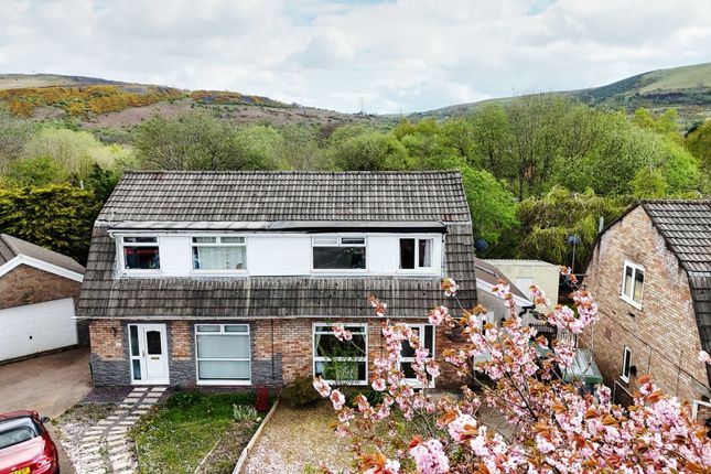 3 bed semi-detached house