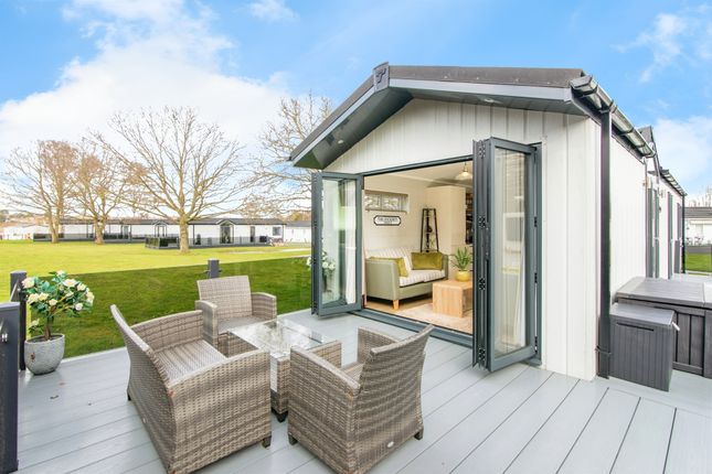 2 bedroom park home for sale