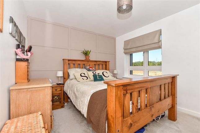 3 bed semi-detached house