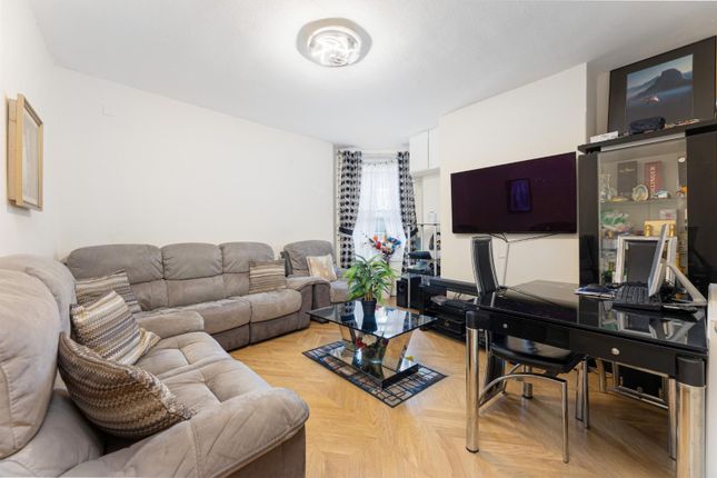 Comber Grove, London, SE5 1 bed flat for sale