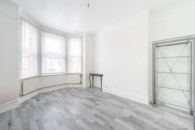 Newton Road, Cricklewood, London, NW2 3 bed maisonette for sale